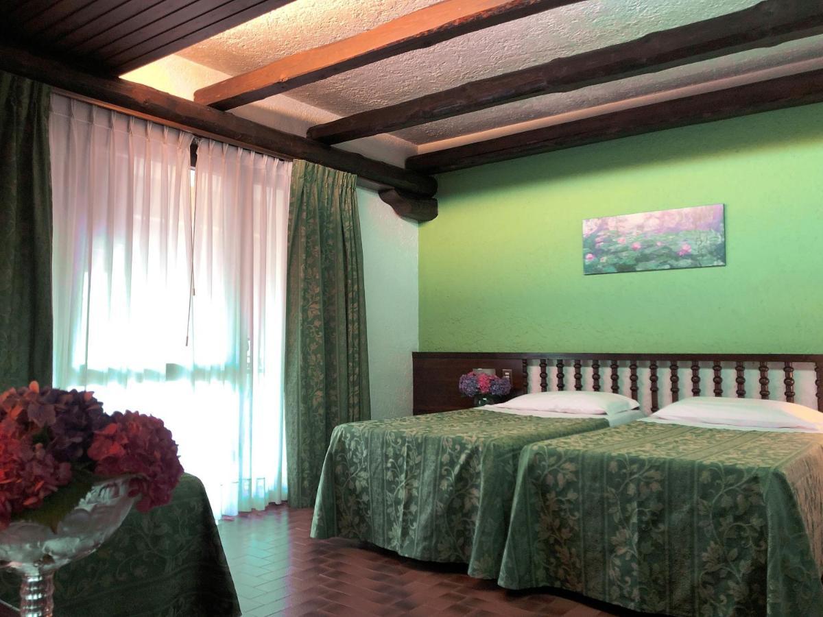 Hotel El Rustego à Rubano Extérieur photo